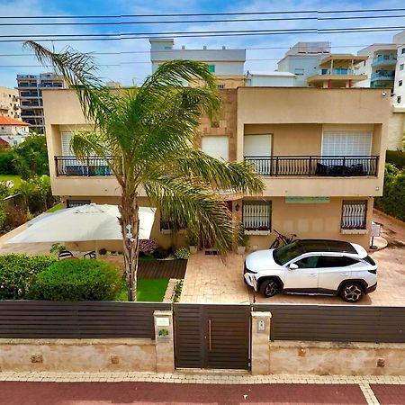 Sokolov Vacation Boutique Apartments By The Sea In Nahariya Eksteriør bilde